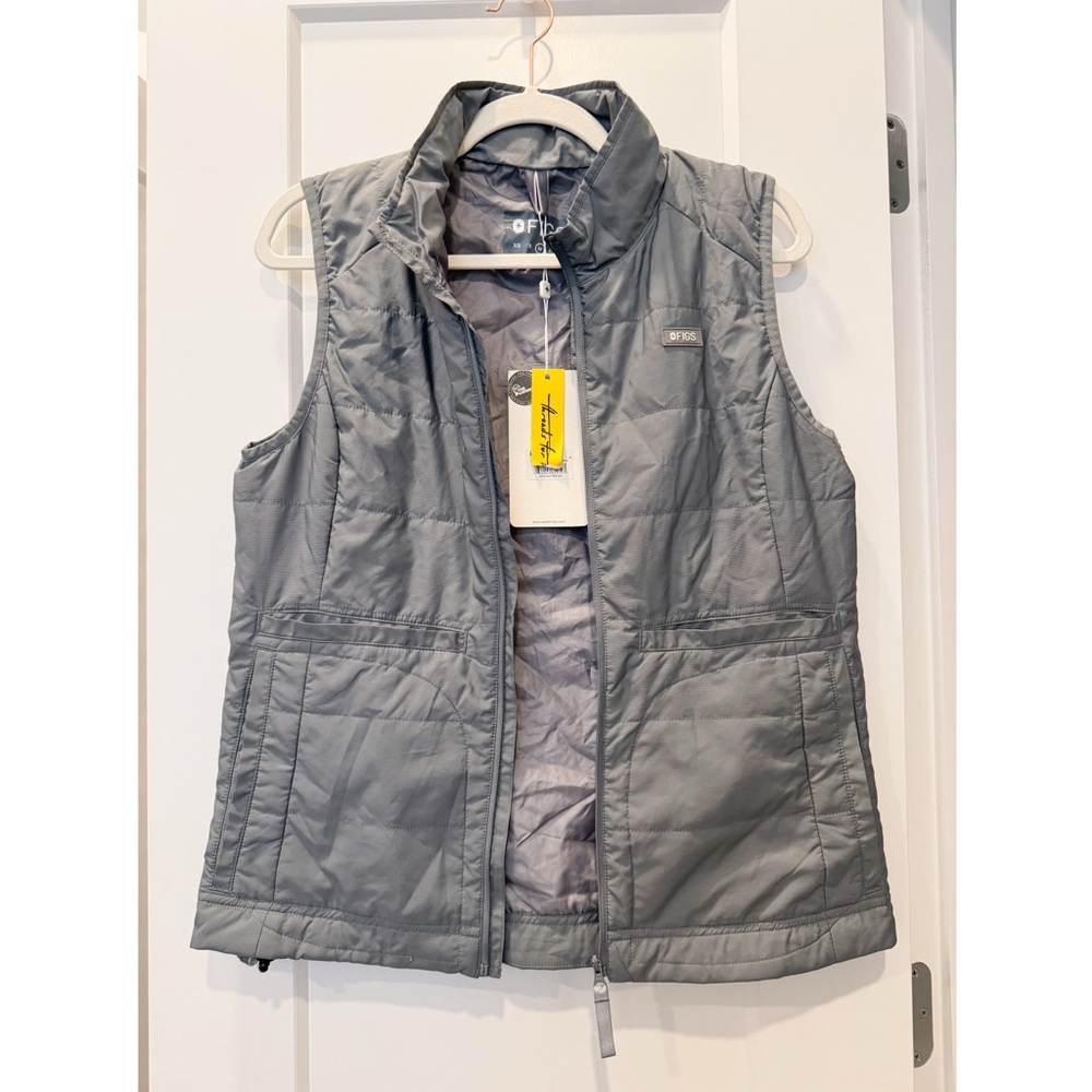 NWT Figs Micro Fill Super Chill Vest size M steel gray